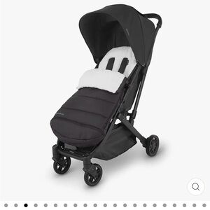 The SnugBug foot muff